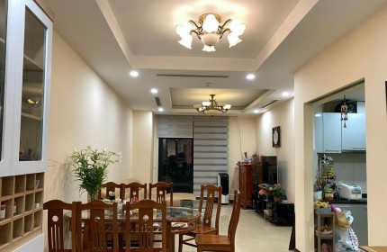 Bán Gấp Chung Cư 137 Nguyễn Ngọc Vũ Cầu Giấy 80m2 3 Ngủ 2.9 tỷ 0879723702